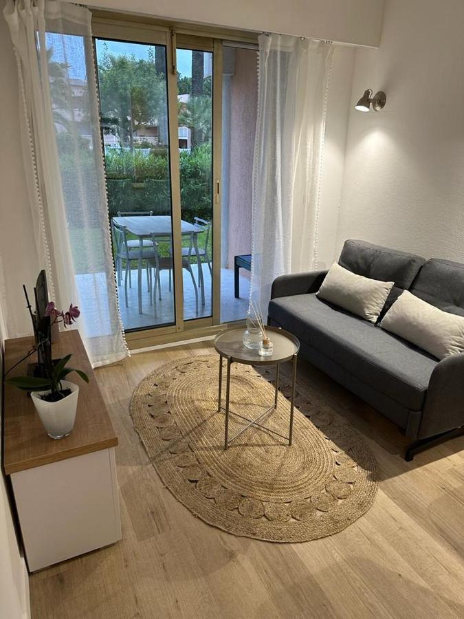 Appartement Avec Piscine 5 Min A Pieds Des Plages Валлоріс Екстер'єр фото