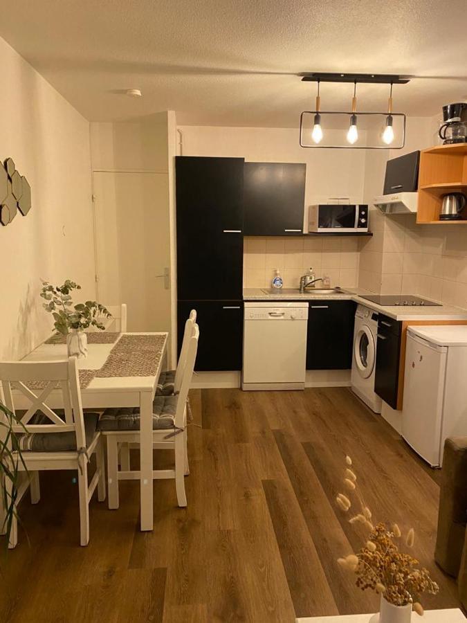 Appartement Avec Piscine 5 Min A Pieds Des Plages Валлоріс Екстер'єр фото